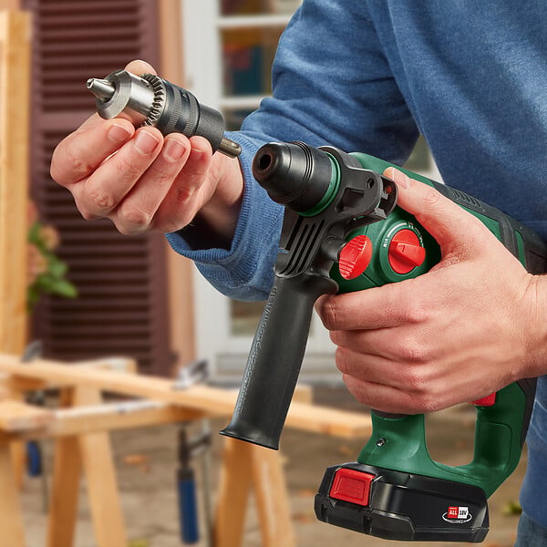 Perforateur sans fil 4 en 1 perçage, perforation, burinage et vissage BOSCH DIY