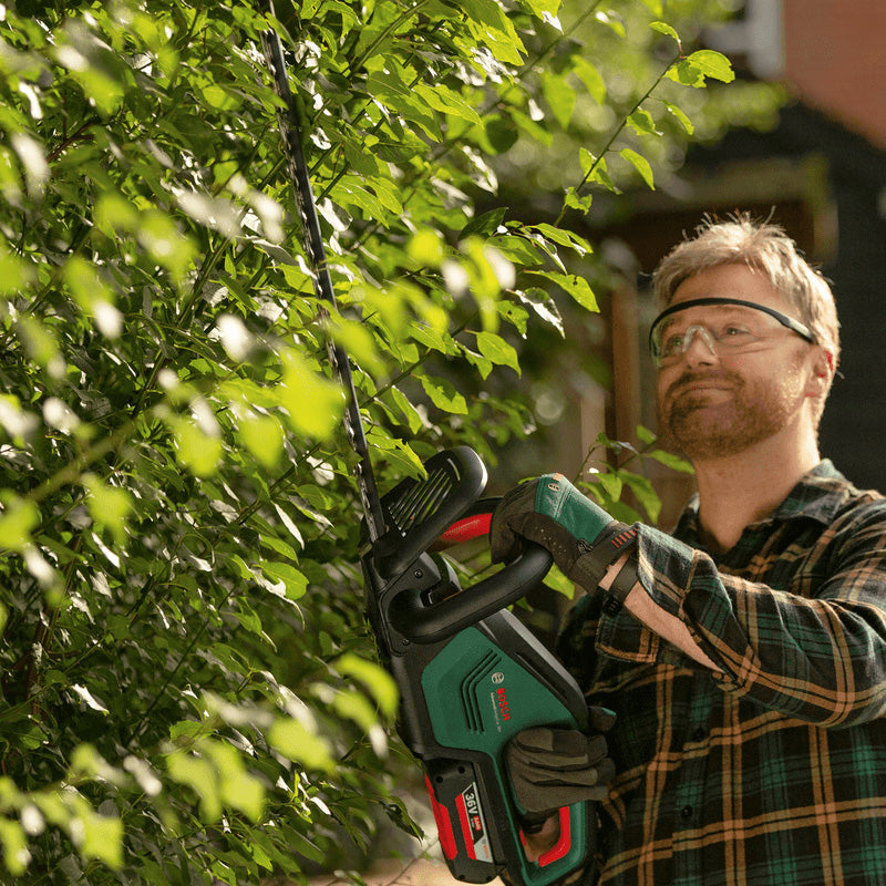 Akku-Heckenschere BOSCH Advanced HedgeCut 36V-65-28 + 1 Akku 2Ah