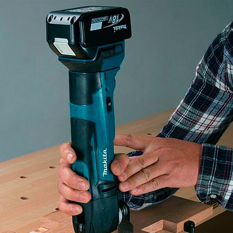 Outil multifonction 18V  MAKITA DTM51ZJ Starlock en coffret