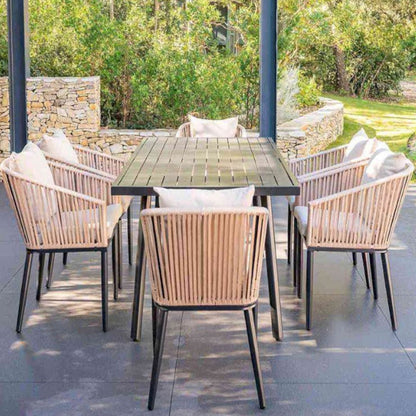 Table 6 places GASPARD 160x74cm CEZARE