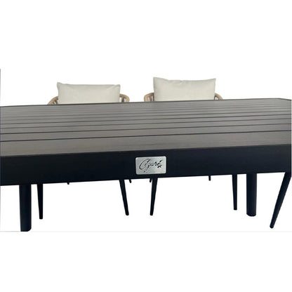 Table 6 places GASPARD 160x74cm CEZARE